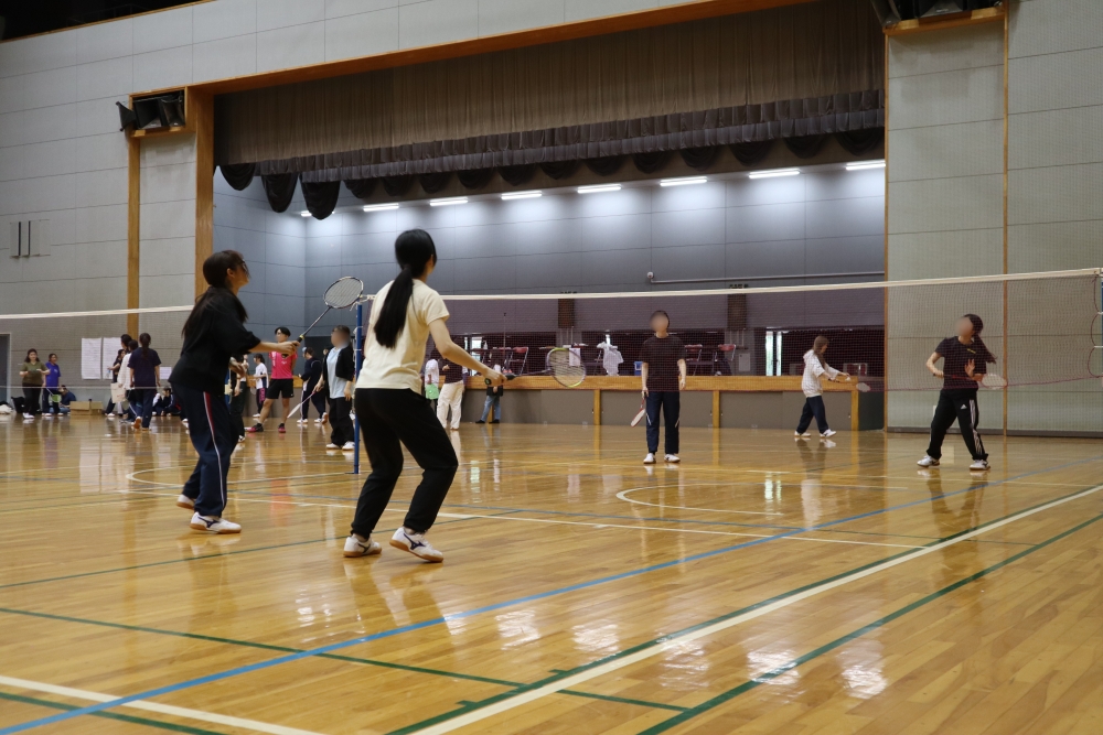 バドミントン
